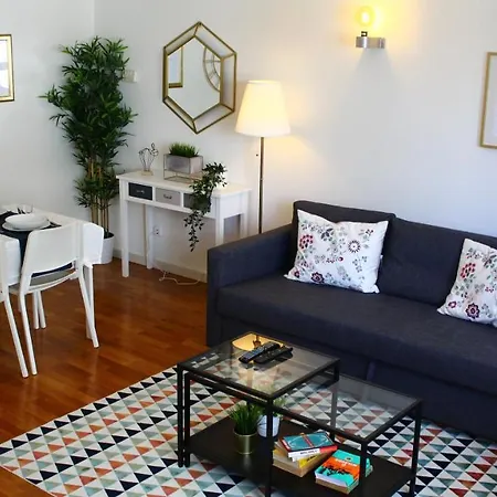 Beautiful Flat With Parking! Center * Lizbona
