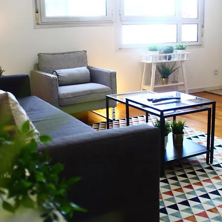 Beautiful Flat With Parking! Center Apartment Lisbon